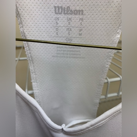 Wilson top! - Picture 2 of 3